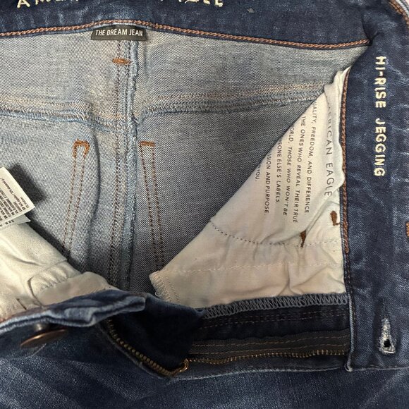 American Eagle Size 4 - Picture 3 of 4